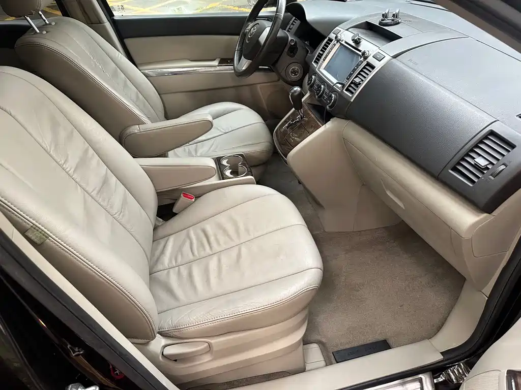 Mazda 8 2.3 L Supreme