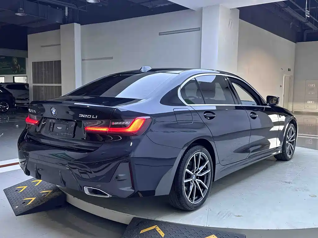 BMW 3 Series 320 Li M Sport Package