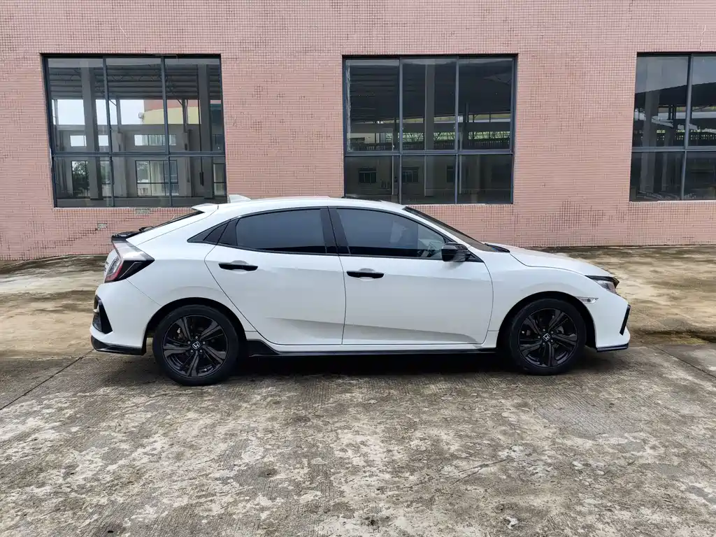 Civic HATCHBACK 220 TURBO CVT Trend Cool Control