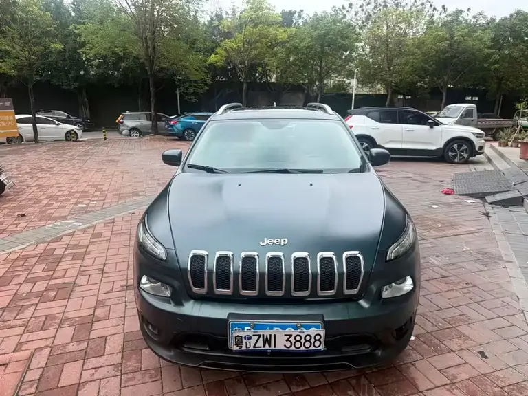 Jeep Cherokee 自由光 2017款 2.0 L 领先版