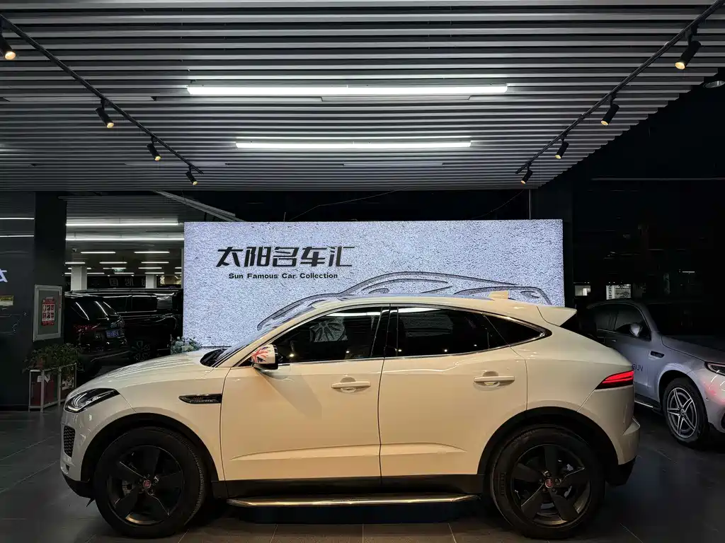 Jaguar E-PACE P250 S CN-V