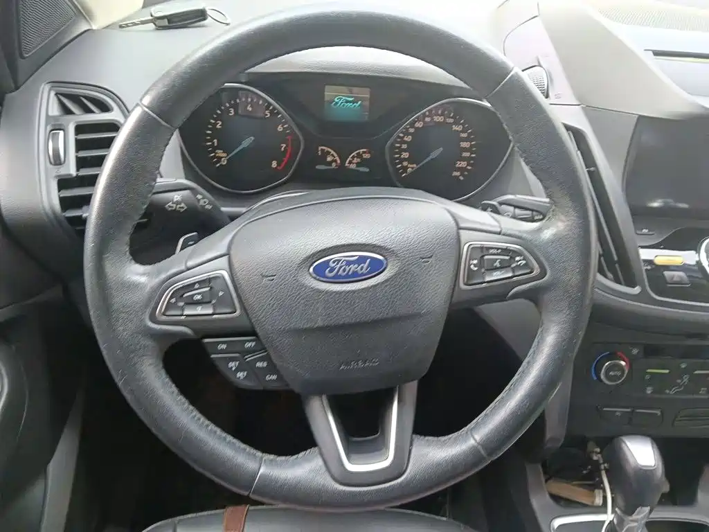 Kuga EcoBoost 180 2 WD