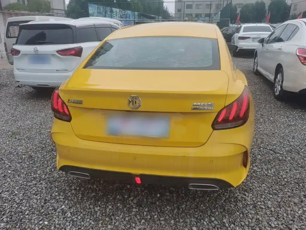 MG5 180 DVVT CVT Youth Luxury