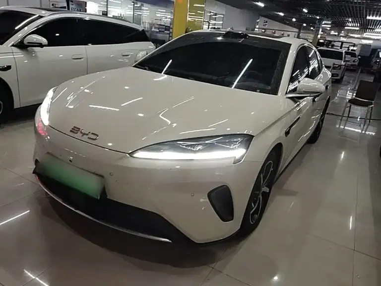BYD Seal 07 DM-i DM-i 1.5 T 230 km Flagship