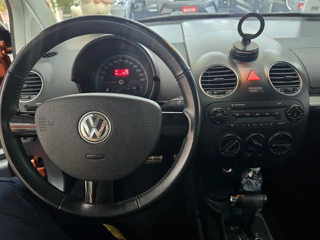 Beetle 2.0 BlackOrange Luxury