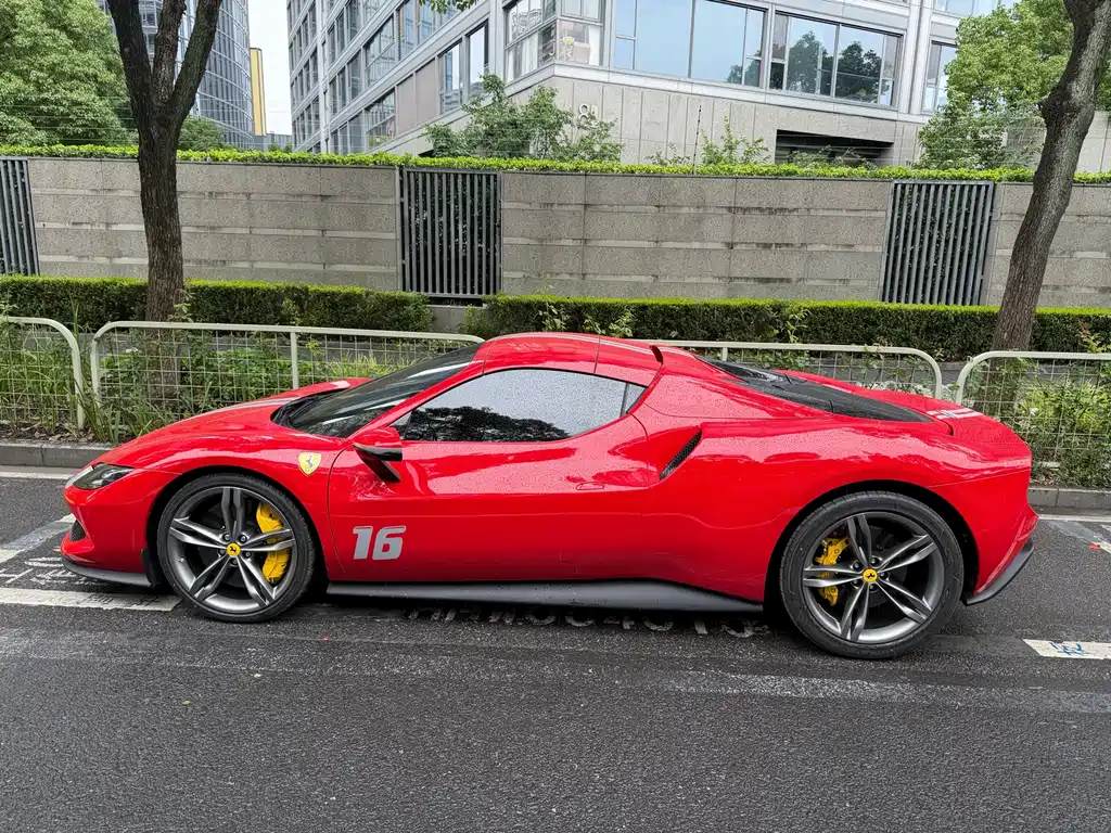 Ferrari 296 3.0 T V6 GTS