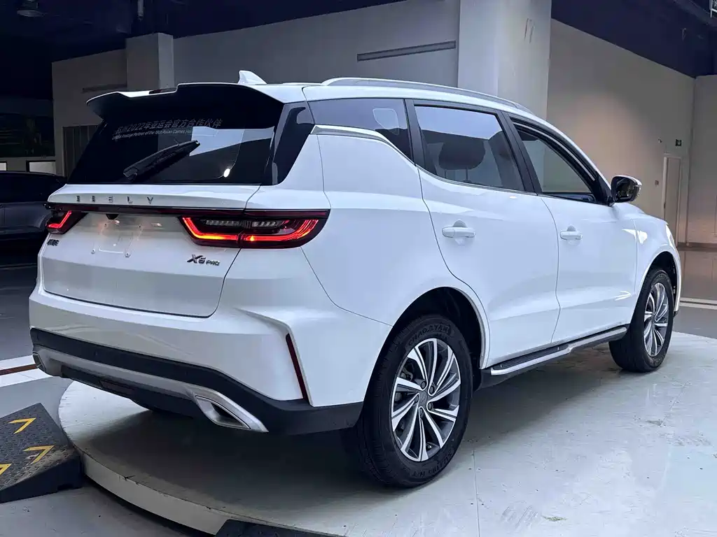 Vision X6 PRO 1.4 T Auto Distinguished