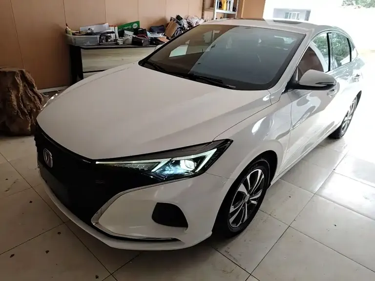 Changan Eado PLUS Blue Whale NE 1.4 T GDI DCT Distinguished