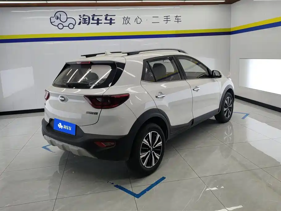 Stonic 奕跑 2021款 1.4 L 手动趣享版
