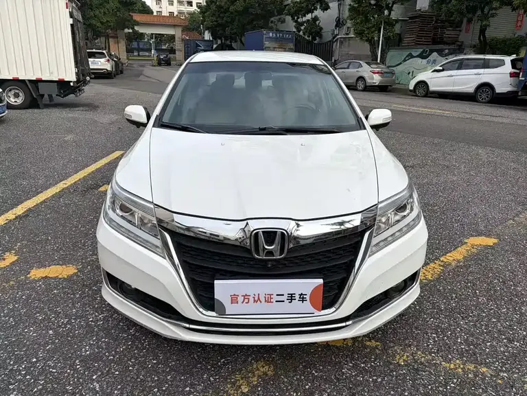 Honda Crider 1.8 L CVT Comfort