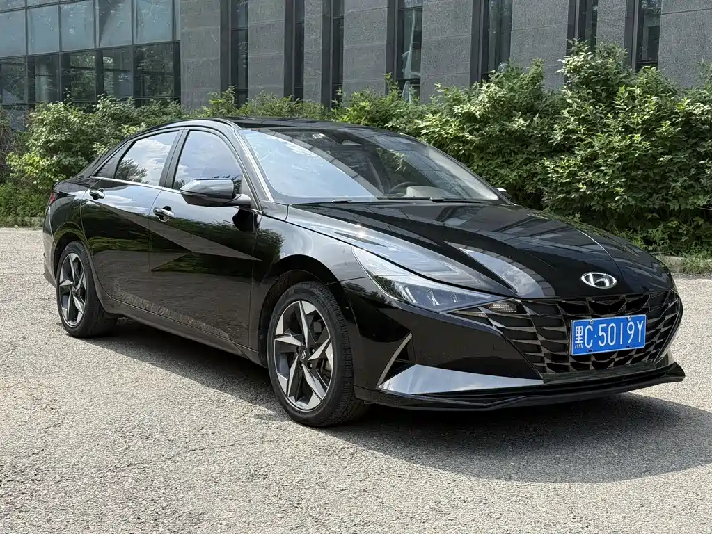 Elantra 1.5 L CVT LUX Distinguished