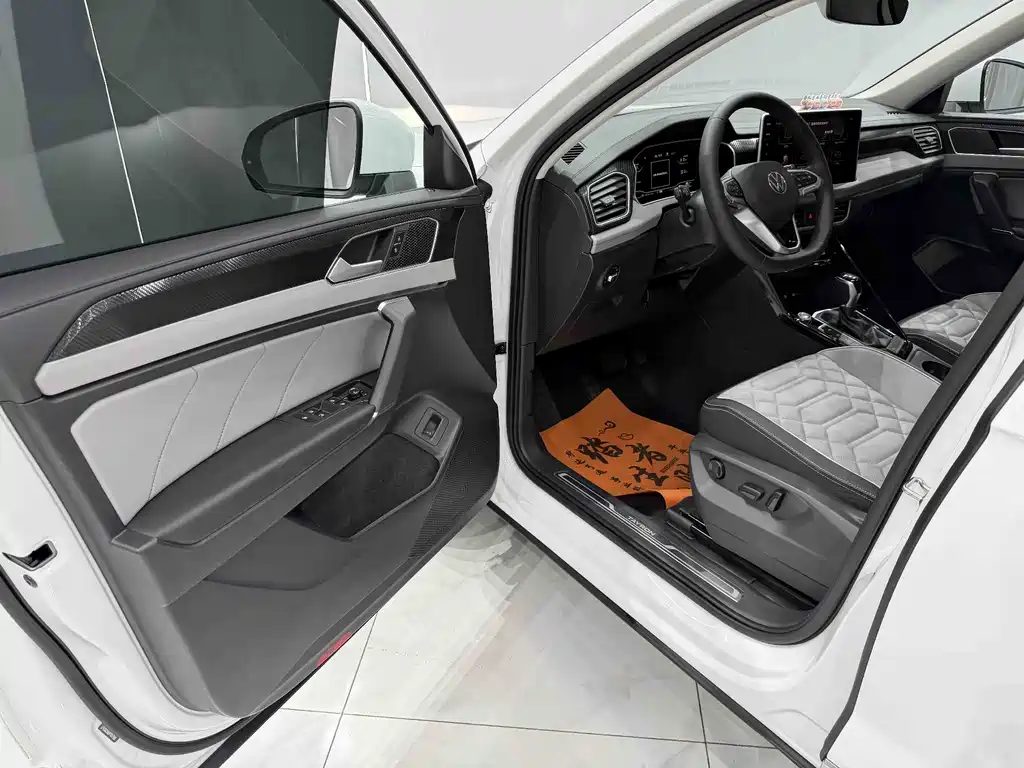 Tayron 280 TSI 2 WD Luxury Plus Advanced