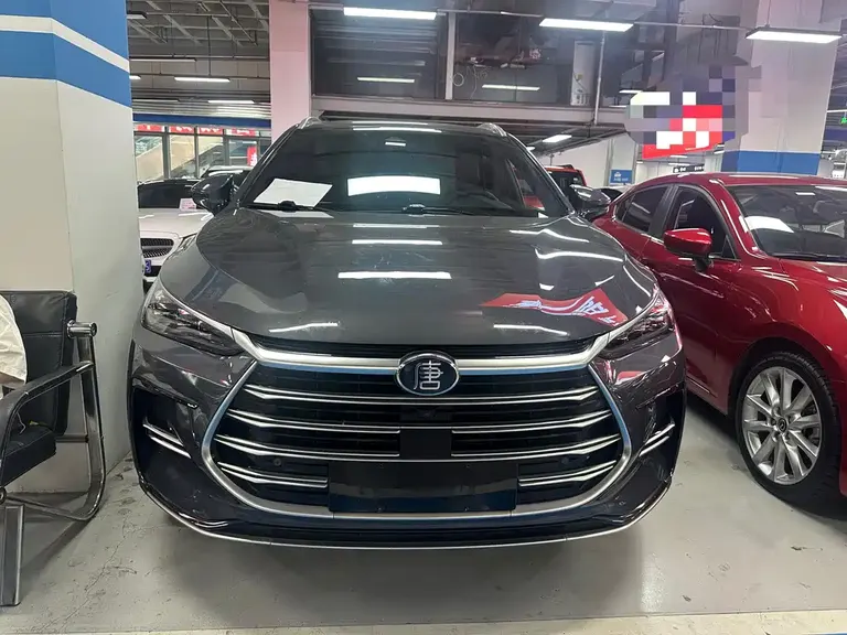 BYD Tang NEV DM-i 112 KM Distinguished