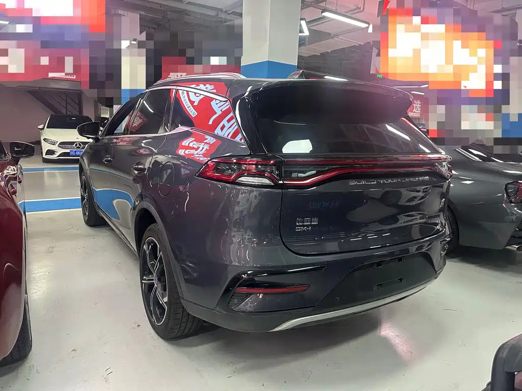 Tang NEV DM-i 112 KM Distinguished