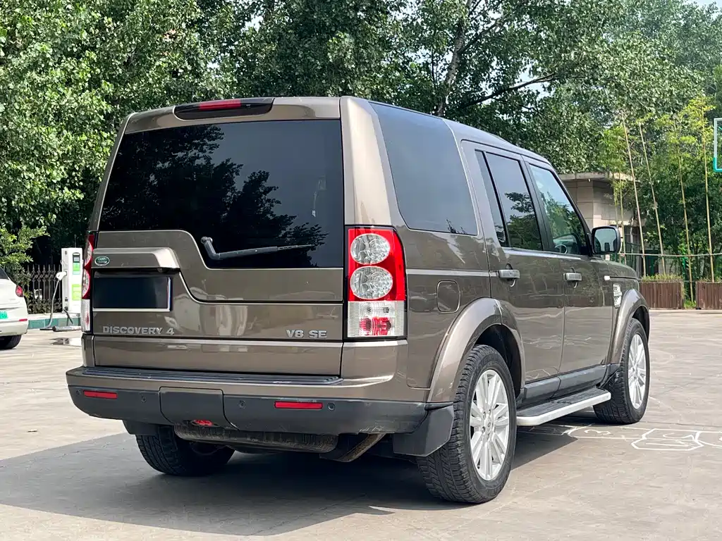 Discovery 5.0 V8 SE