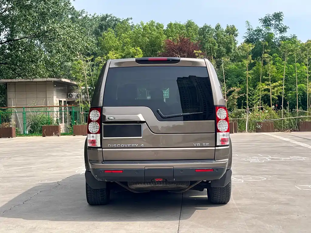 Discovery 5.0 V8 SE