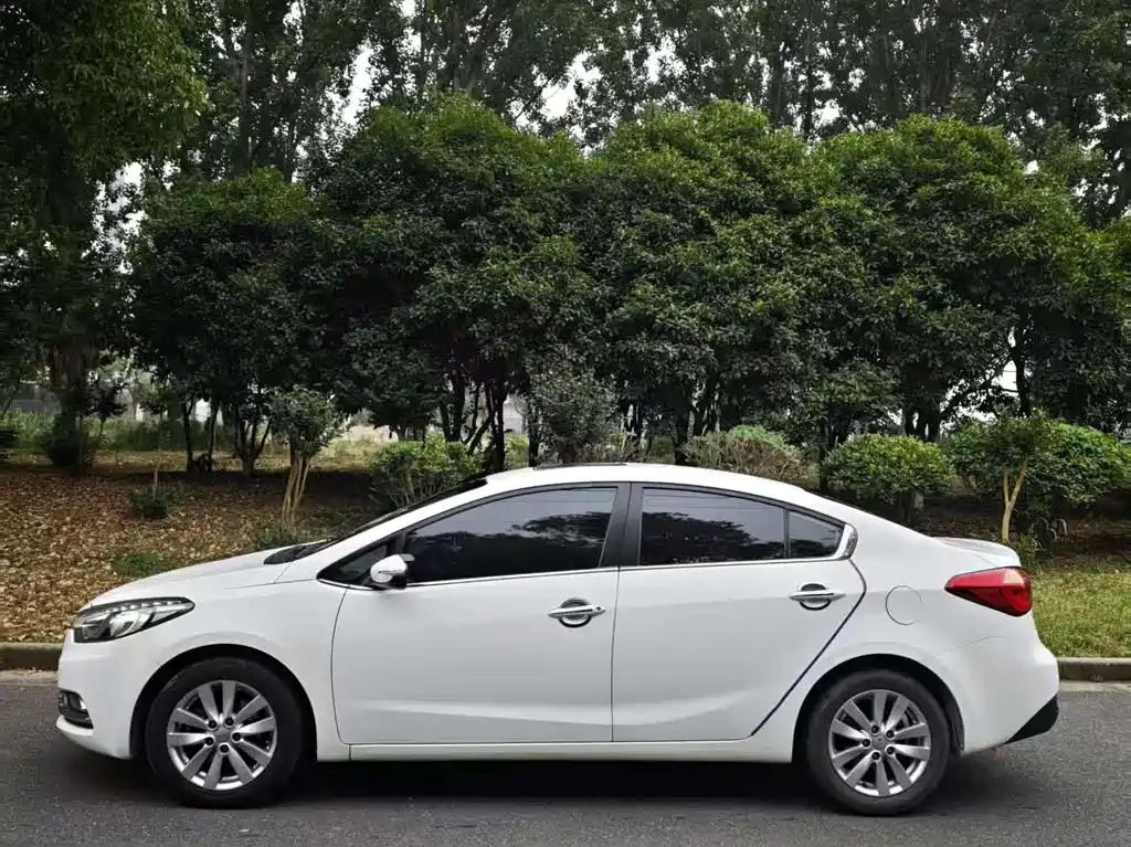 Kia K3 1.6 L Auto GLS