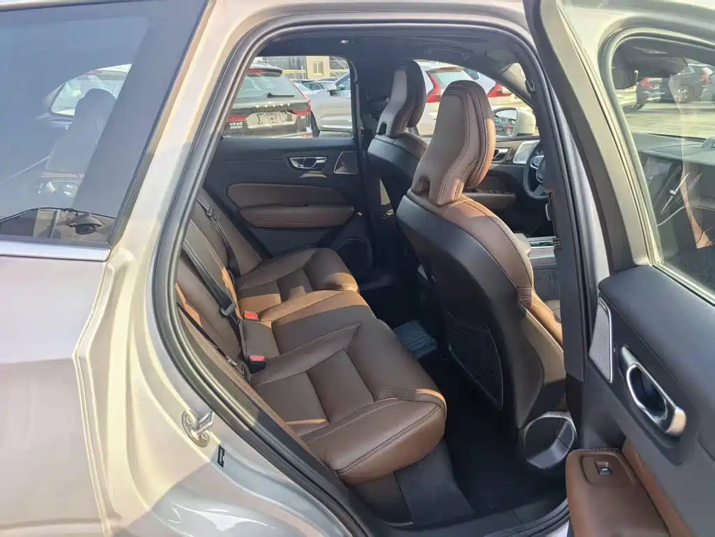 Volvo XC60 PHEV T8 PHEV Long Range 4 WD Smart Grace Luxury