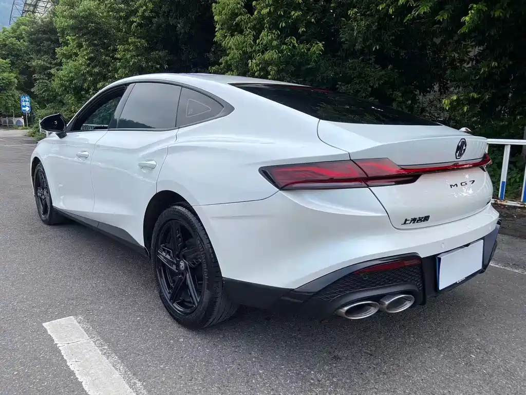 MG7 1.5 T DCT Supreme Beauty Comfort Enjoyment