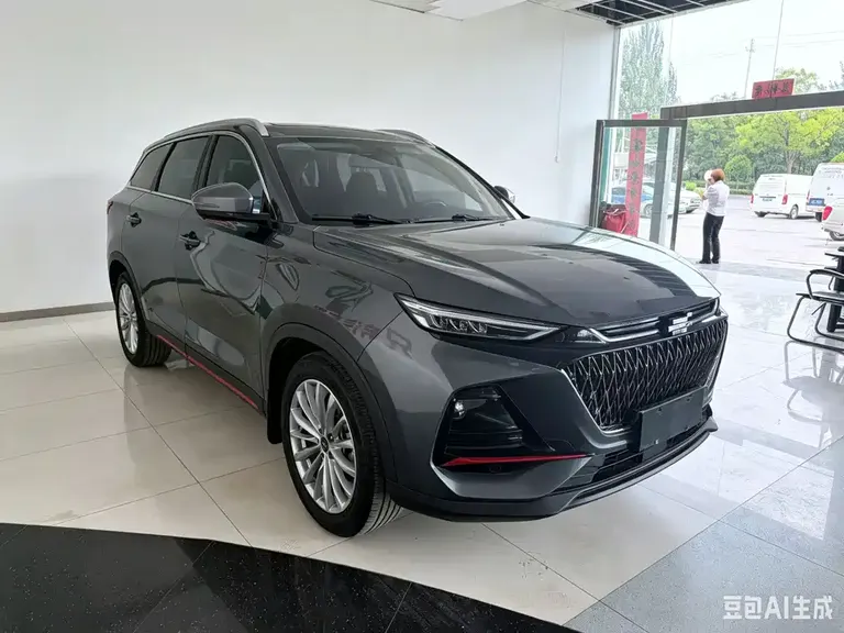 Changan Oshan X7 PLUS 1.5 T Blue Whale Auto Distinguished 7-seat