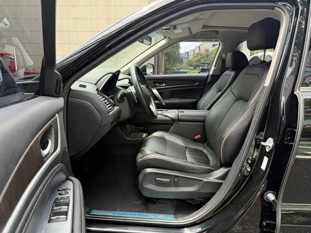 Avancier 240 TURBO 2 WD Smart Enjoyment
