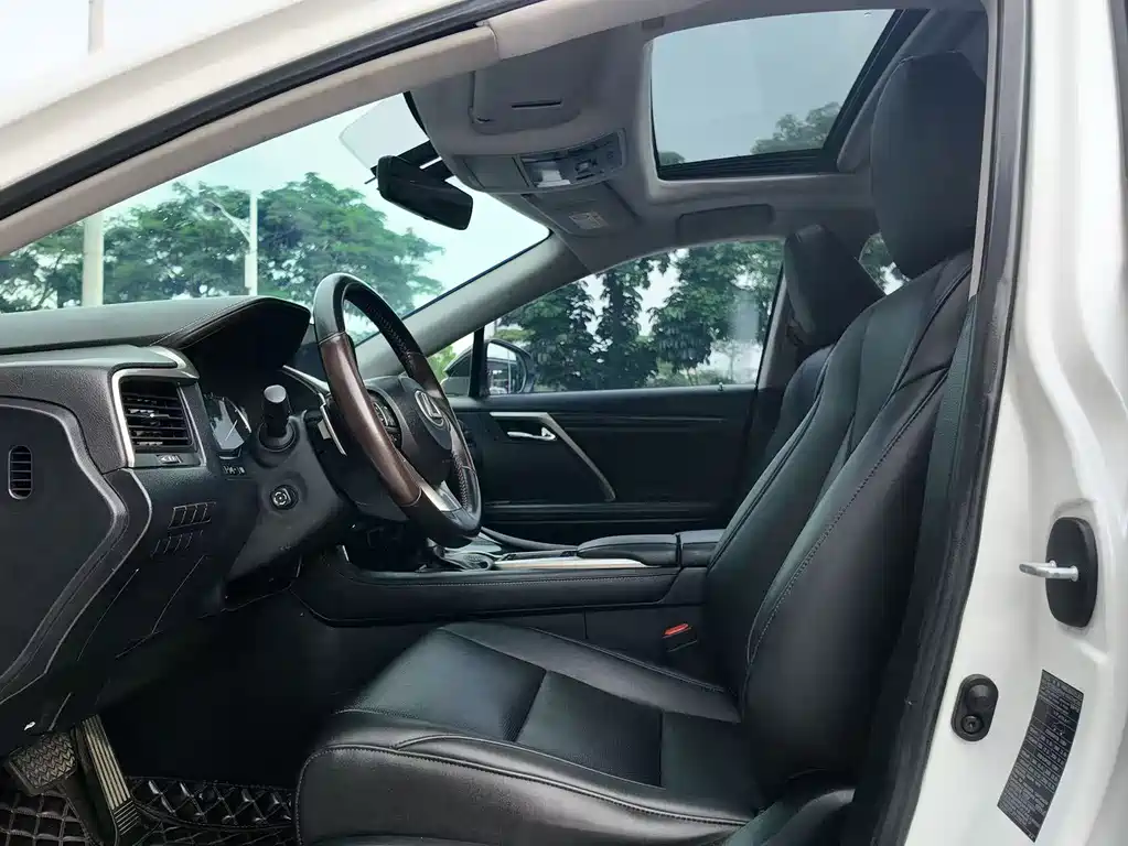 Lexus RX 300 2 WD Elite CN-VI