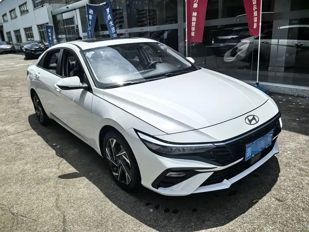 Elantra 1.5 L CVT GLX Elite