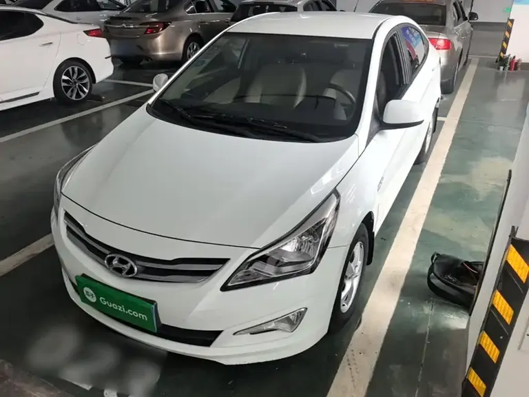 Hyundai Accent 1.4 L Auto Intelligent GLS