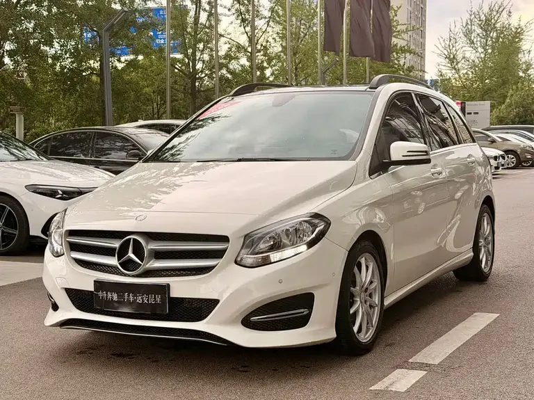 Mercedes-Benz B-Class 奔驰B级 2016款 B 200 臻藏版