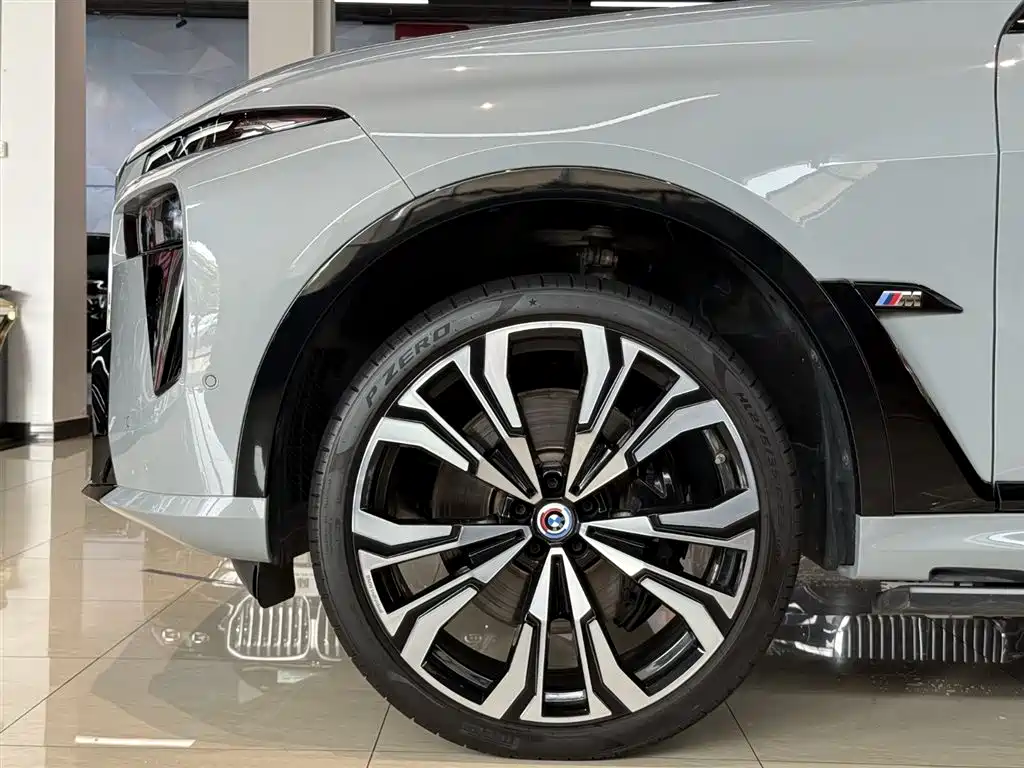 BMW X7 M60 i xDrive M60 i