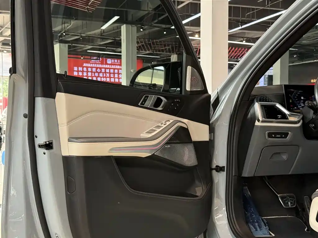 BMW X7 M60 i xDrive M60 i