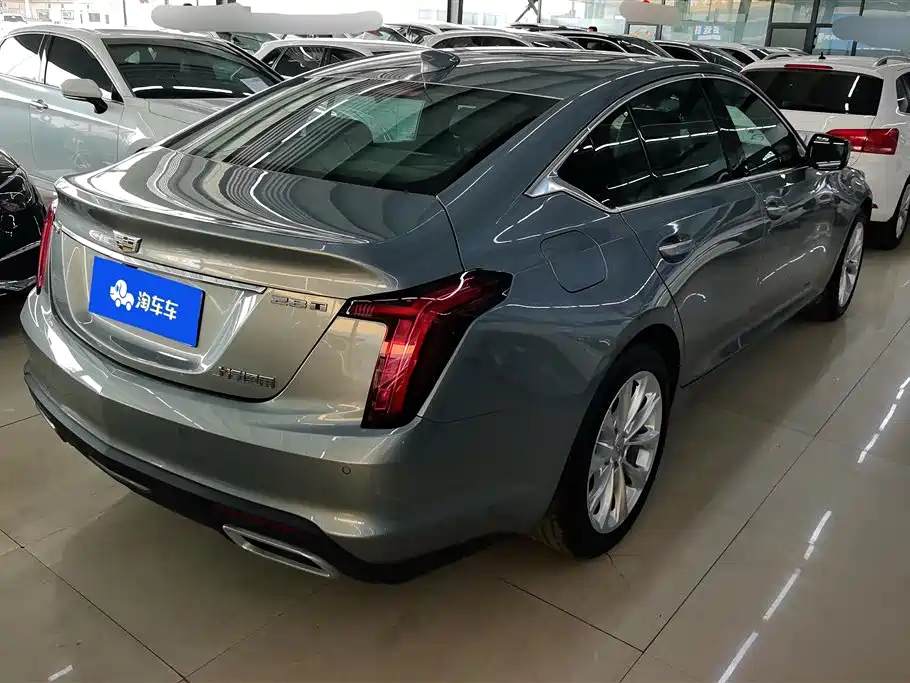 Cadillac CT5 28 T Luxury (Standard)