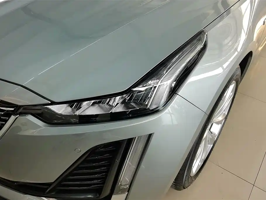 Cadillac CT5 28 T Luxury (Standard)