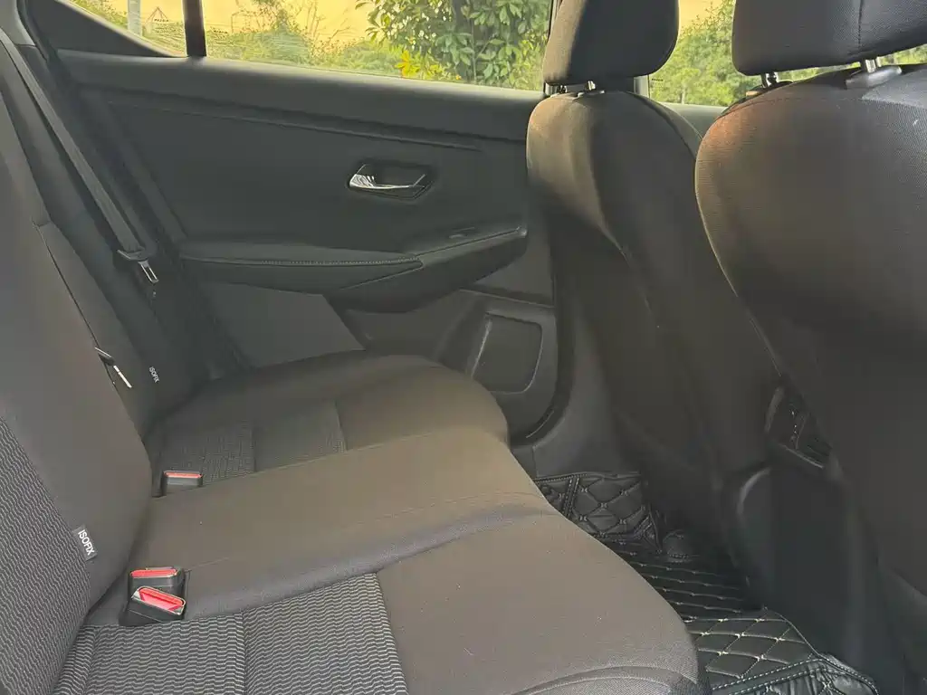 Sylphy 1.6 L CVT Carefree