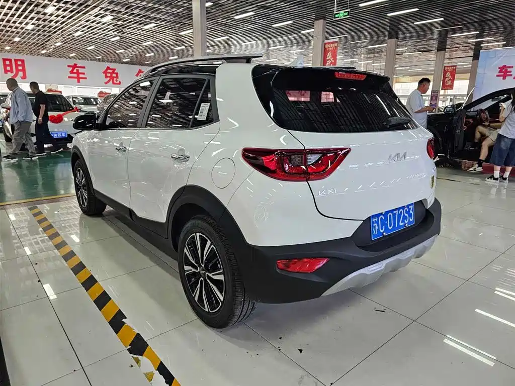 Stonic 1.4 L Sunroof