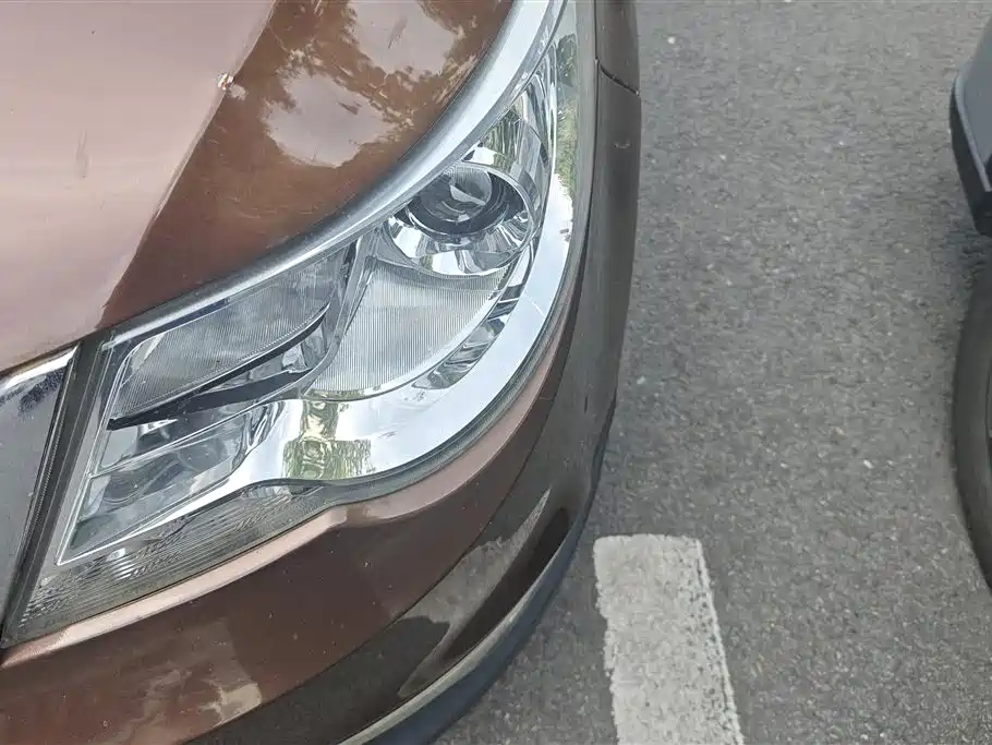 Baojun 730 宝骏730 2015款 1.8 L 手动豪华导航ESP版 7座