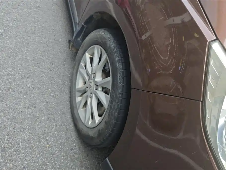 Baojun 730 宝骏730 2015款 1.8 L 手动豪华导航ESP版 7座