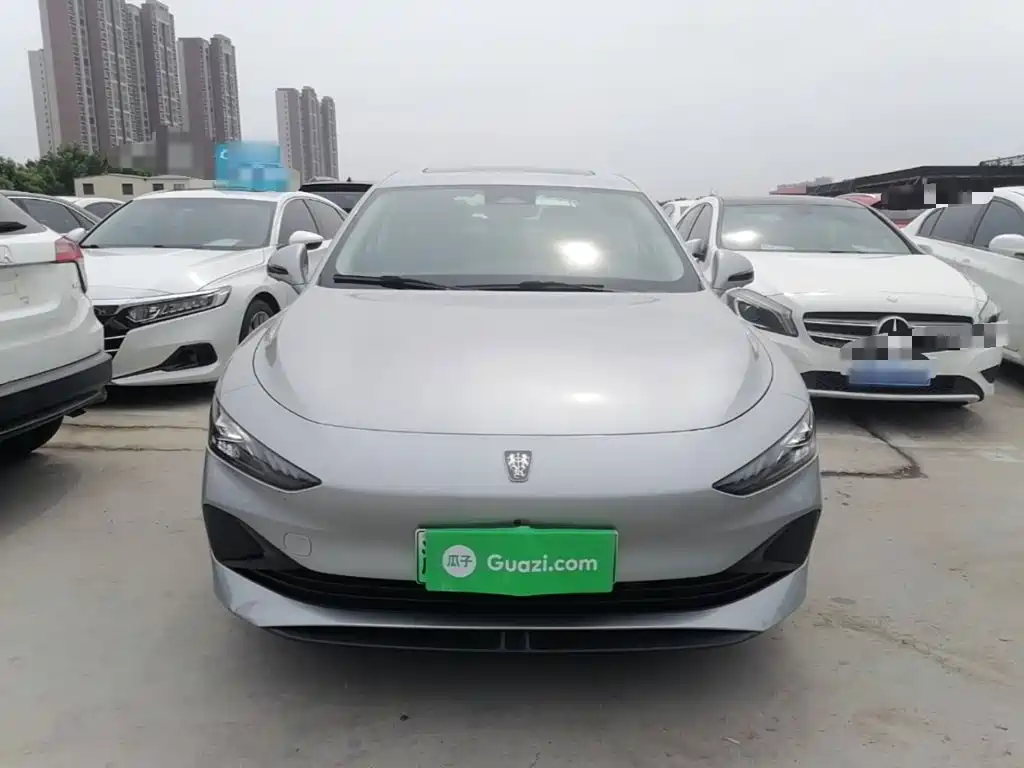 Roewe D7 DMH 125 km Flagship