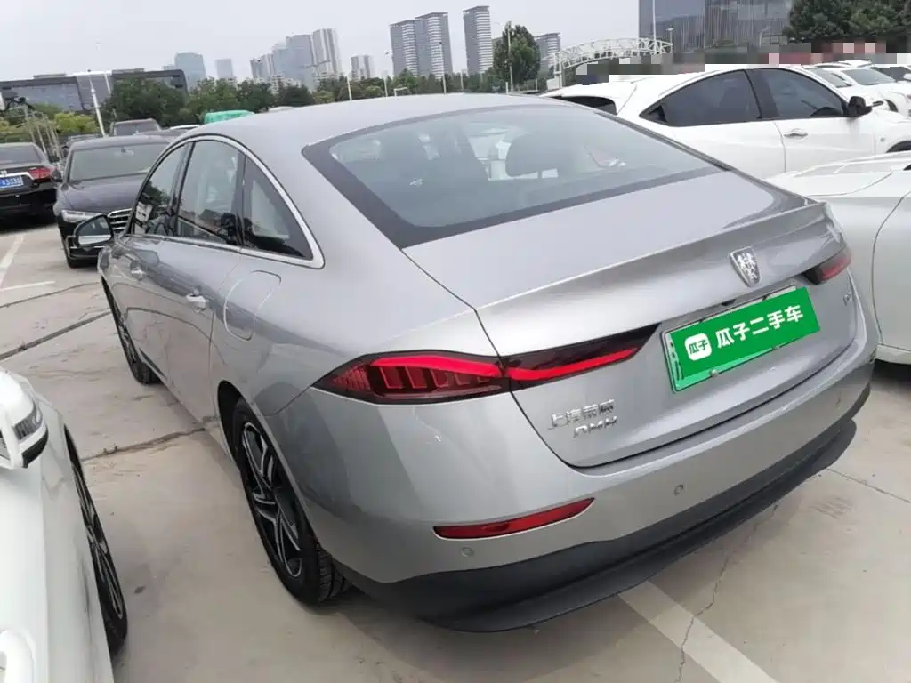 Roewe D7 DMH 125 km Flagship