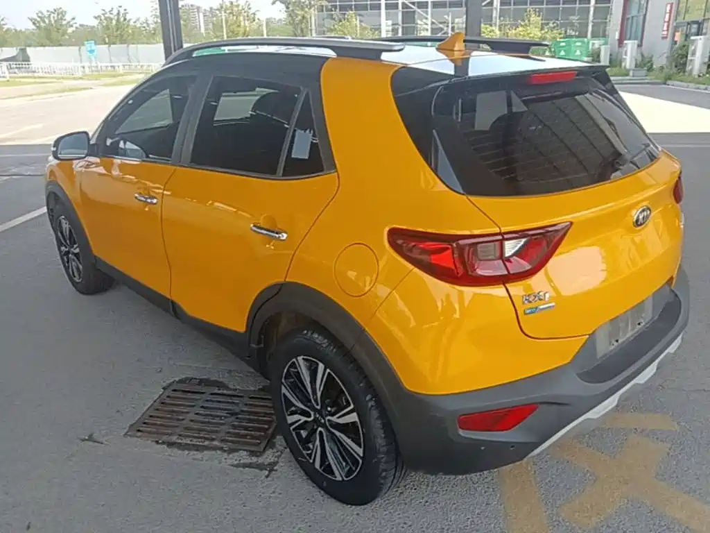 Stonic 1.4 L Auto Sport CN-VI