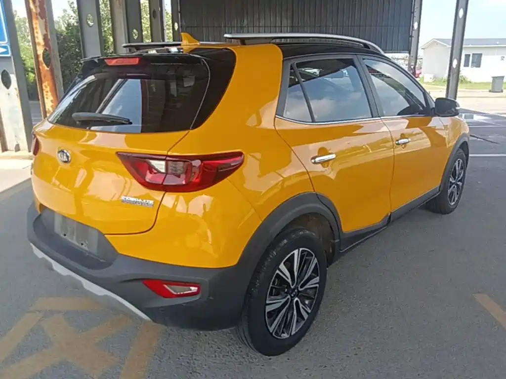Stonic 1.4 L Auto Sport CN-VI