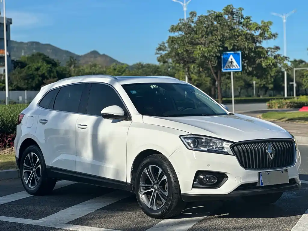 Borgward BX7 28 T 4 WD Flagship 5-seat