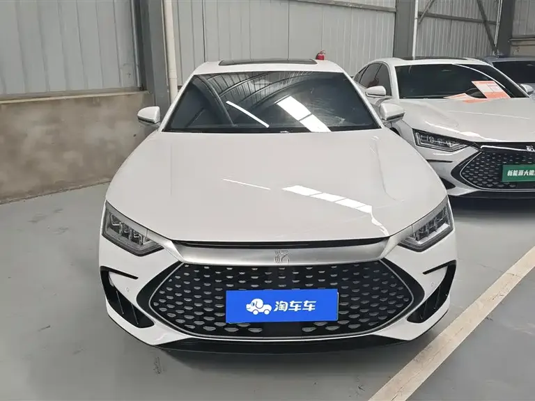 BYD Han DM-i 121 KM Premium