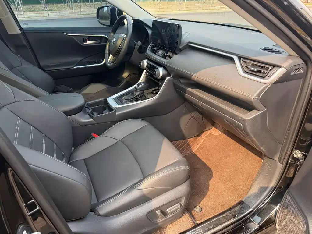 Wildlander 2.0 L CVT 2 WD Luxury PLUS