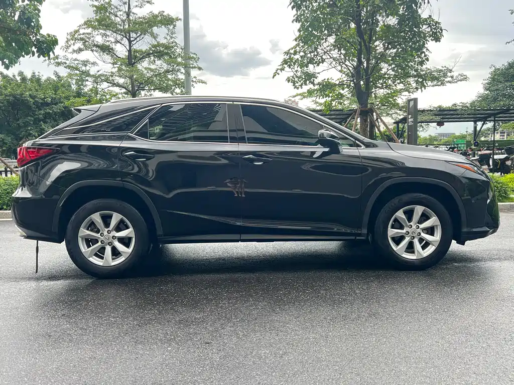 Lexus RX 雷克萨斯RX 2016款 300 两驱精英版 国VI