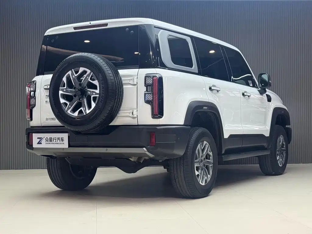 BAIC BJ40 2.0 T New City Hunter Swordsman