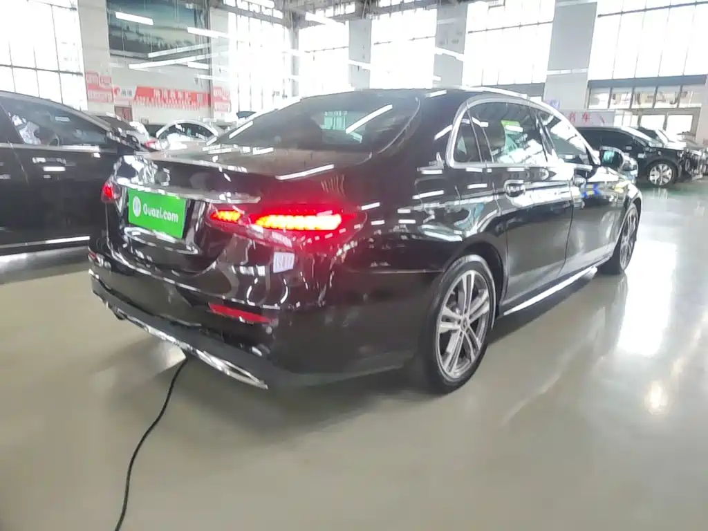 Mercedes-Benz E-Class E 260 L Sport