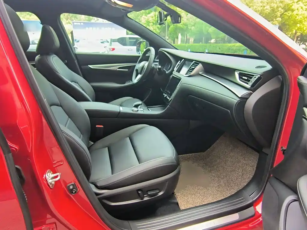 Infiniti QX55 2.0 T 4 WD Shine Motion