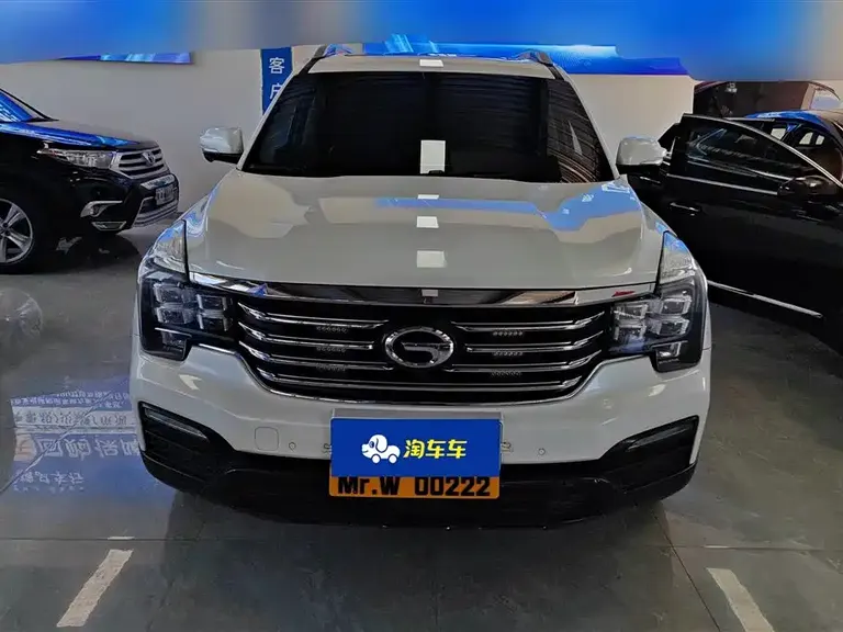 GAC Trumpchi GS8 320 T 2 WD Luxury Connected (7-seat)