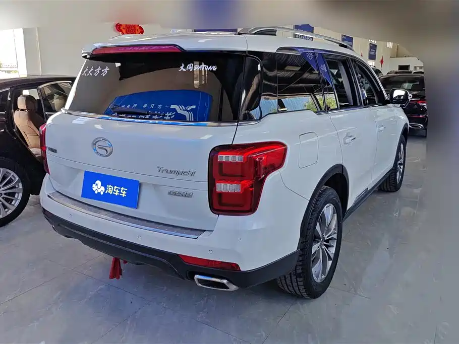 GAC Trumpchi GS8 320 T 2 WD Luxury Connected (7-seat)